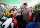 Tinjau-Arus-Balik-di-Pelabuhan-Bakauheni-Kapolri-Pastikan-Pemudik-Aman-Selamat-Sampai-Tujuan