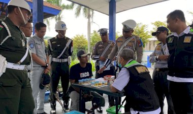 Operasi-Keselamatan-Semeru-2025,-Polres-Kediri-Gelar-Tes-Urine-di-Terminal-Pare