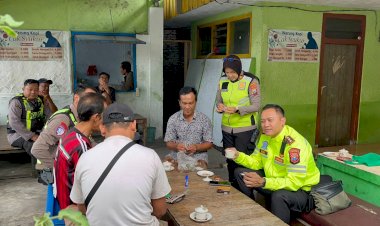 Polisi-Bersama-Masyarakat-:-Polres-Lumajang-Serap-Aspirasi-Warga-Lewat-Curhat-Kamtibmas