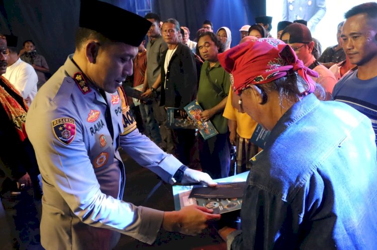 Jalin Sinergitas di Bulan Ramadhan Polresta Banyuwangi Gelar Buka Puasa Bersama Seniman