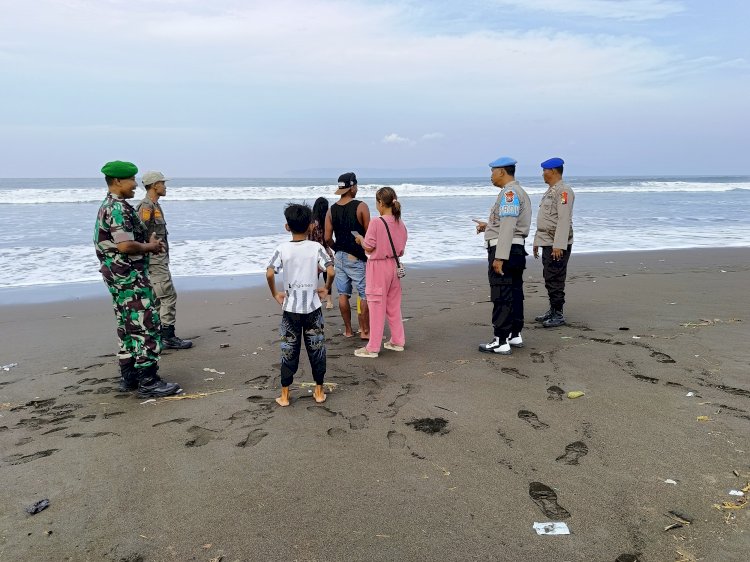 Polairud Polres Jember Tingkatkan Patroli Kawasan Wisata Pantai Saat Lebaran